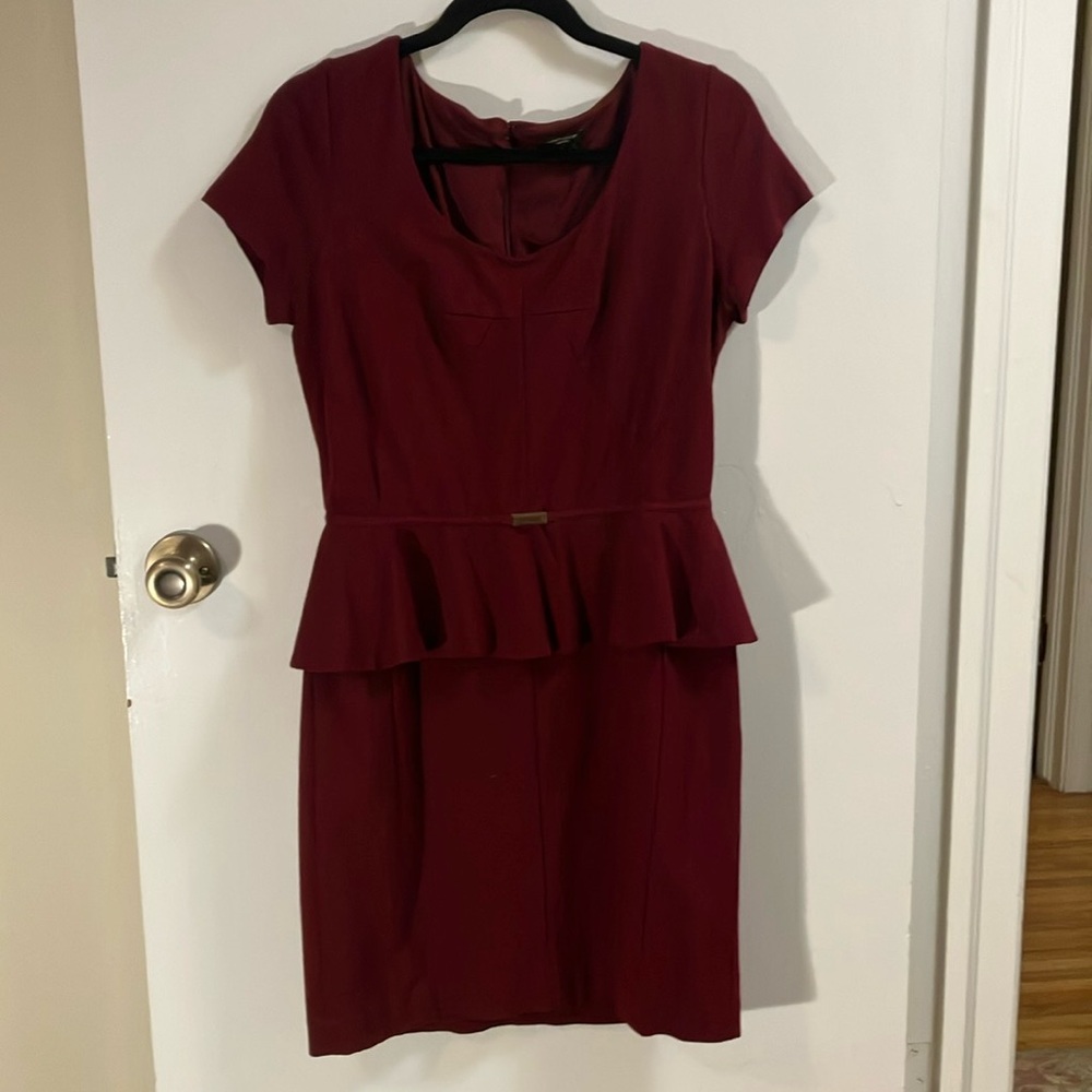 Ann Taylor 10P burgundy dress peplum waist detail.